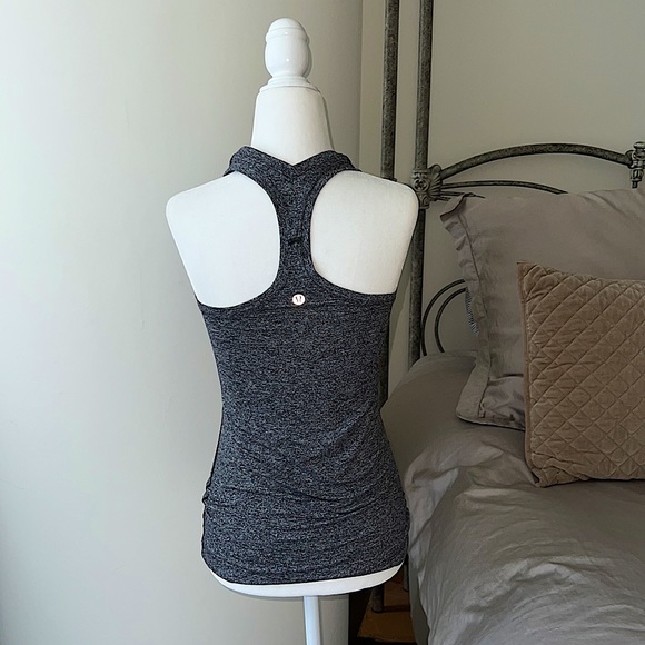 🎉HP🎉Lululemon Racerback Tank - Picture 2 of 9